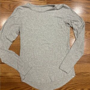 Lululemon hold tight long sleeve gray 8
